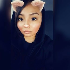 Meet your Posher, Carla